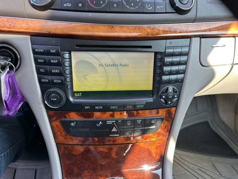 Used 2004 Mercedes-Benz E 320 Sedan image 17