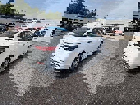 New 2025 Nissan Sentra S image 9