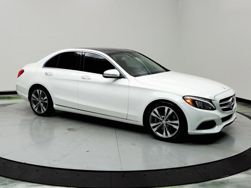Used 2017 Mercedes-Benz C 300 Sedan image 3