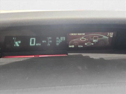 Used 2014 Toyota Prius Three image 11