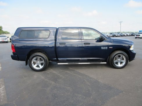 Used 2015 RAM 1500 Express image 2