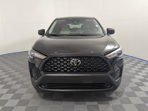 Certified 2023 Toyota Corolla Cross L image 19