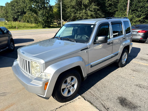 Used 2009 Jeep Liberty Sport w/ Popular Equipment Group image 2