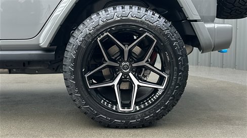 Used 2023 Jeep Wrangler Unlimited Rubicon 4xe image 11