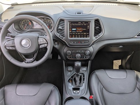 Used 2023 Jeep Cherokee Altitude Lux image 14