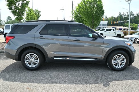 Used 2023 Ford Explorer XLT image 20