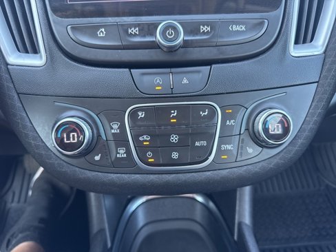 Used 2024 Chevrolet Malibu LT image 24