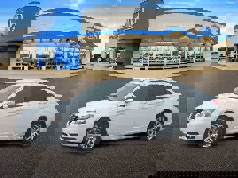 Used 2013 Chrysler 200 Touring w/ S Exterior Appearance Pkg image 1