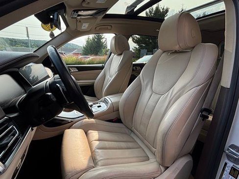 Used 2019 BMW X7 xDrive40i w/ Cold Weather Package image 14