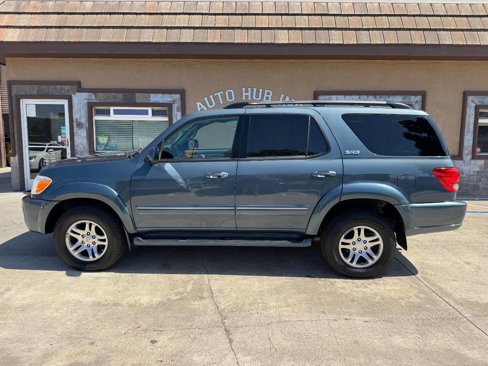 Used 2005 Toyota Sequoia SR5 image 7