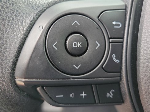 Used 2020 Toyota Corolla LE image 29