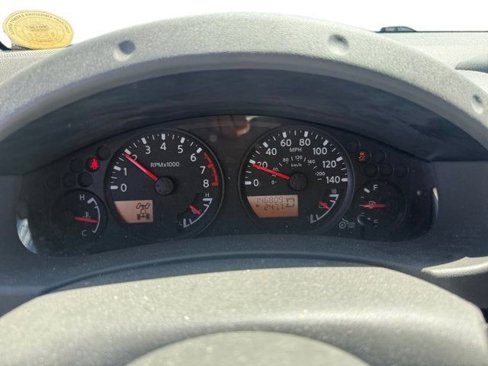 Used 2015 Nissan Frontier SV image 16