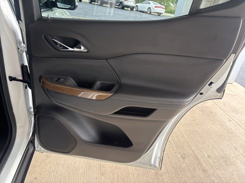 Used 2020 GMC Acadia SLE image 29