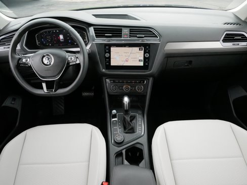 Used 2020 Volkswagen Tiguan SEL w/ 3rd Row Seat Package image 10