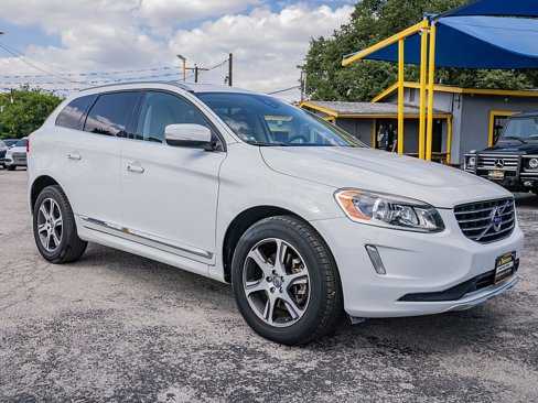 Used 2015 Volvo XC60 T6 image 3