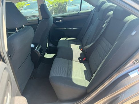 Used 2016 Toyota Camry LE image 15