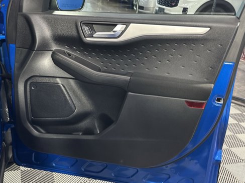 Used 2020 Ford Escape SE image 37