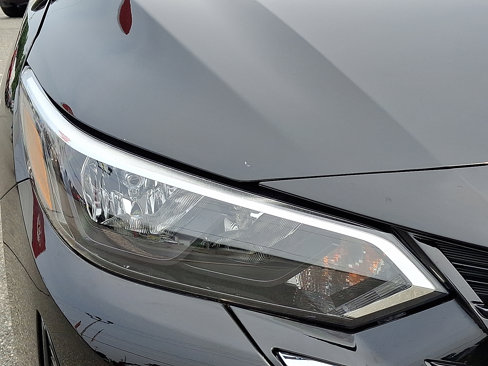 Certified 2025 Nissan Sentra S image 9