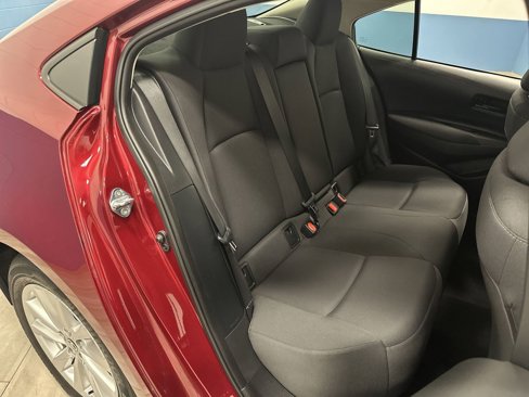 Used 2023 Toyota Corolla LE w/ LE Convenience Package image 28