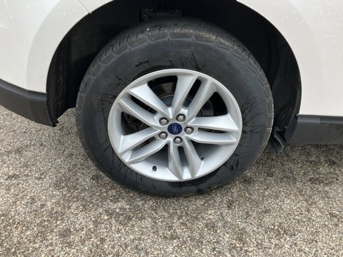 Used 2018 Ford Edge SEL w/ Equipment Group 201A image 19