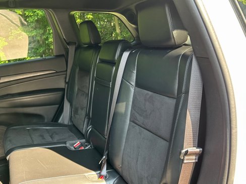 Used 2021 Jeep Grand Cherokee Laredo X image 13