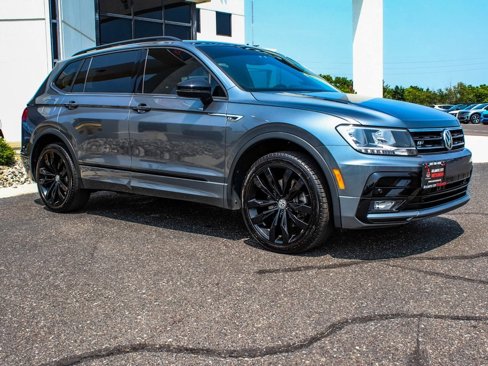 Used 2021 Volkswagen Tiguan SE R-Line image 4