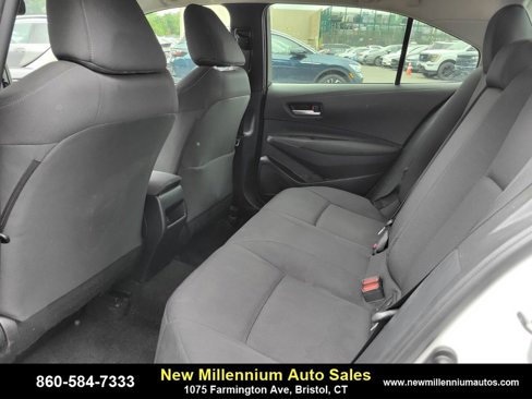 Used 2021 Toyota Corolla LE image 16