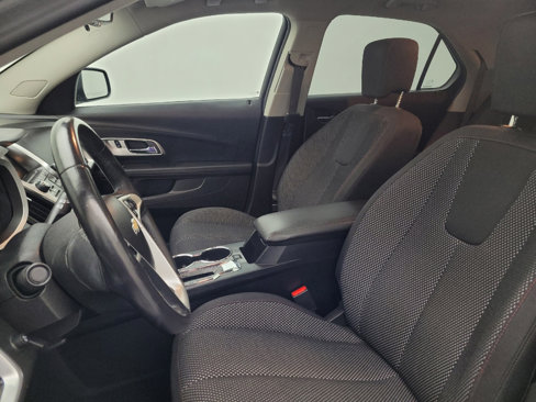 Used 2017 Chevrolet Equinox LT image 17