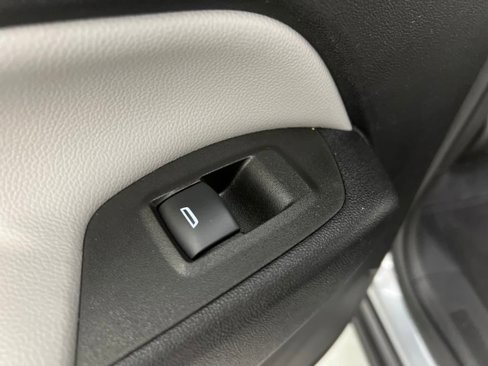 Used 2023 Chevrolet Equinox LT image 16