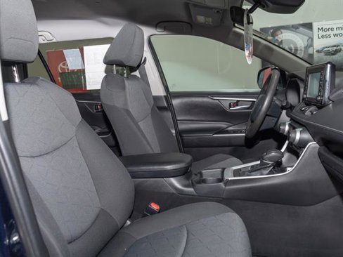 Used 2020 Toyota RAV4 XLE image 20