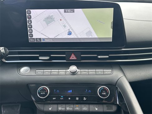 Certified 2023 Hyundai Elantra SEL w/ Convenience Package image 18