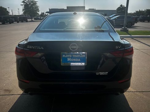 Used 2024 Nissan Sentra SV image 4