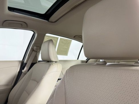 Used 2017 Honda Accord EX-L image 18