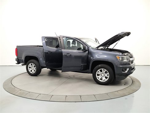 Used 2017 Chevrolet Colorado LT w/ LT Convenience Package image 16