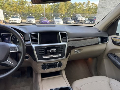 Used 2013 Mercedes-Benz ML 350 4MATIC image 11