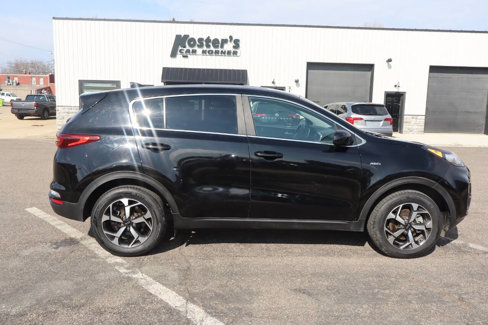 Used 2022 Kia Sportage LX image 9