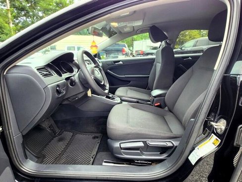 Used 2016 Volkswagen Jetta S image 10