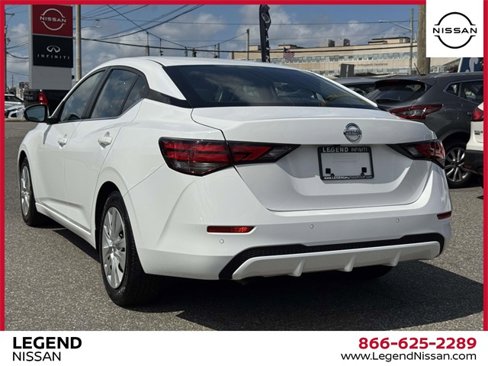 Used 2022 Nissan Sentra S image 7