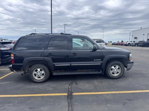 Used 2002 Chevrolet Tahoe LT image 2