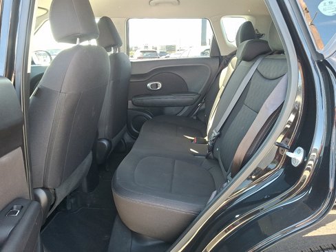 Used 2019 Kia Soul image 11