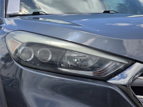 Used 2018 Hyundai Tucson Limited image 10