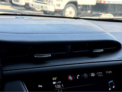 Used 2019 Cadillac XT5 FWD image 9