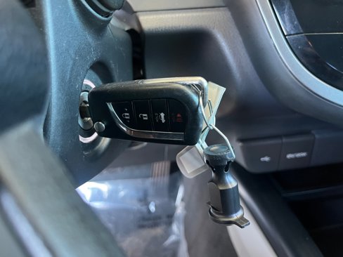 Used 2020 Toyota Camry LE image 33