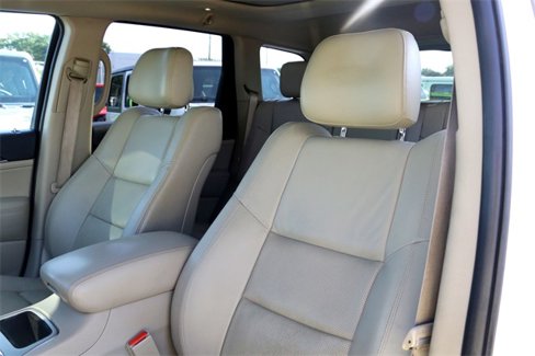 Used 2017 Jeep Grand Cherokee Limited w/ Luxury Group II image 11