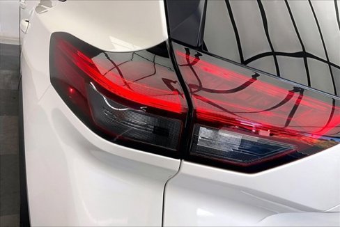 Used 2023 Nissan Rogue SV w/ SV Premium B Package image 28