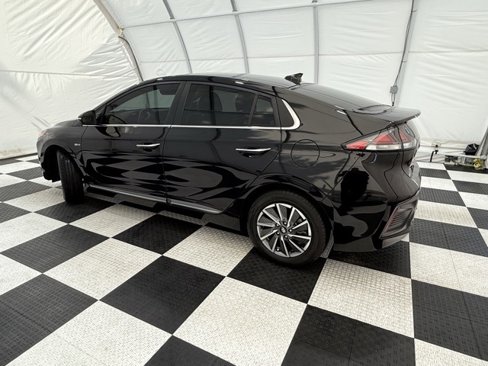 Used 2020 Hyundai Ioniq Limited image 2
