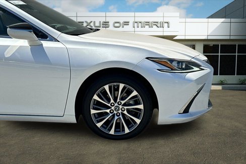 Used 2021 Lexus ES 300h w/ Premium Package image 20