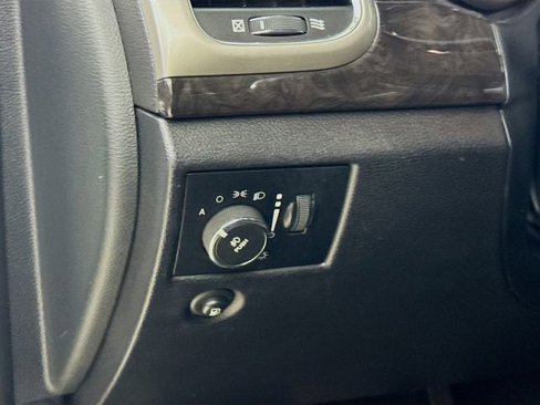 Used 2012 Jeep Grand Cherokee Laredo w/ Laredo E Group image 13