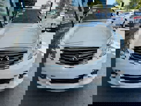 Used 2010 INFINITI G37 Journey w/ Premium Pkg image 12