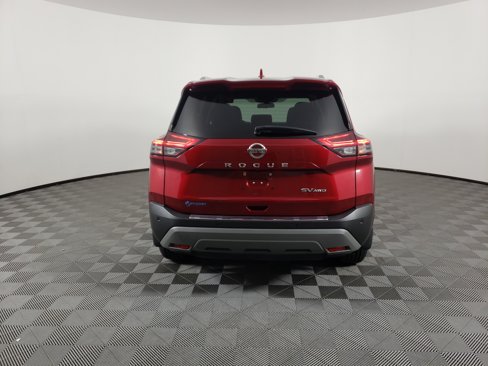 Used 2021 Nissan Rogue SV image 4